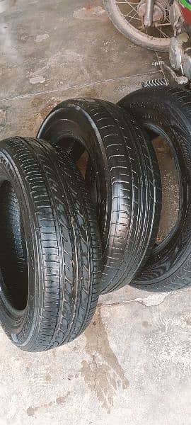 165/70_ 14 tyre han halat behtreen 2 penchar han bas 1