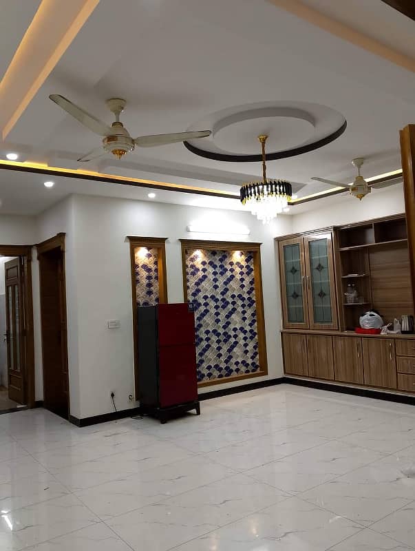 7 Marla Ground Portion For Rent In G-13 Islambad 14