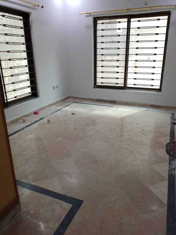 10 Marla 5 Bed House For Rent Available in Bahria Phase 4 5