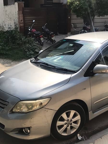 Toyota Corolla Altis Cruisetronic 1.8 11