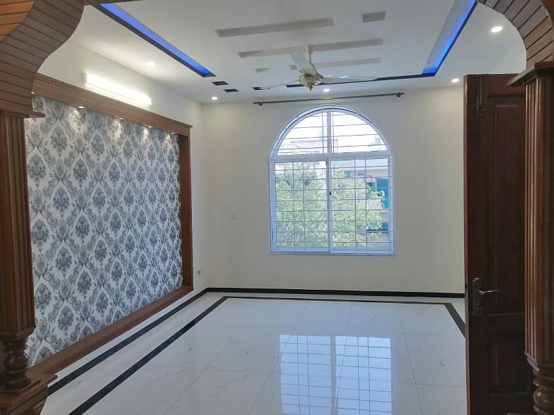 10 Marla Full House For Rent In G-13 islambad 16