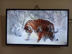 Samsung smart LED 32" with Remote & Wall Stand 0305-1052990