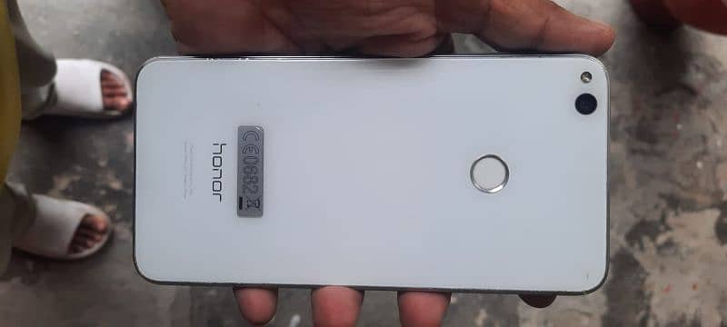 huwei  p8 lite pta officail box sth hai 8