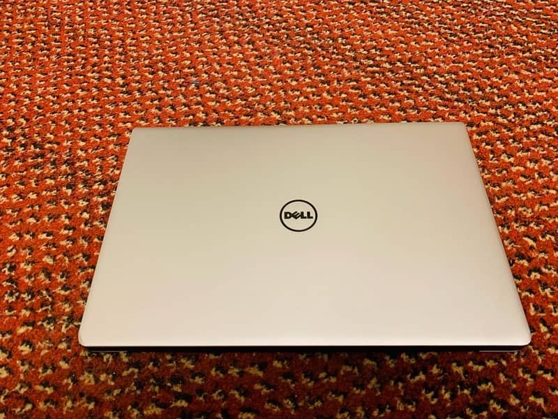 Dell XPS  13 9343 Signature Edition 2