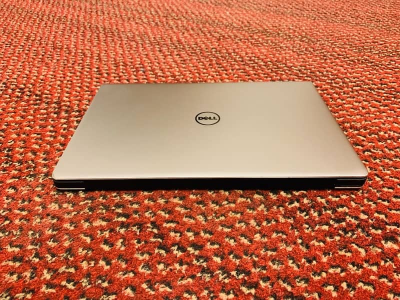 Dell XPS  13 9343 Signature Edition 3