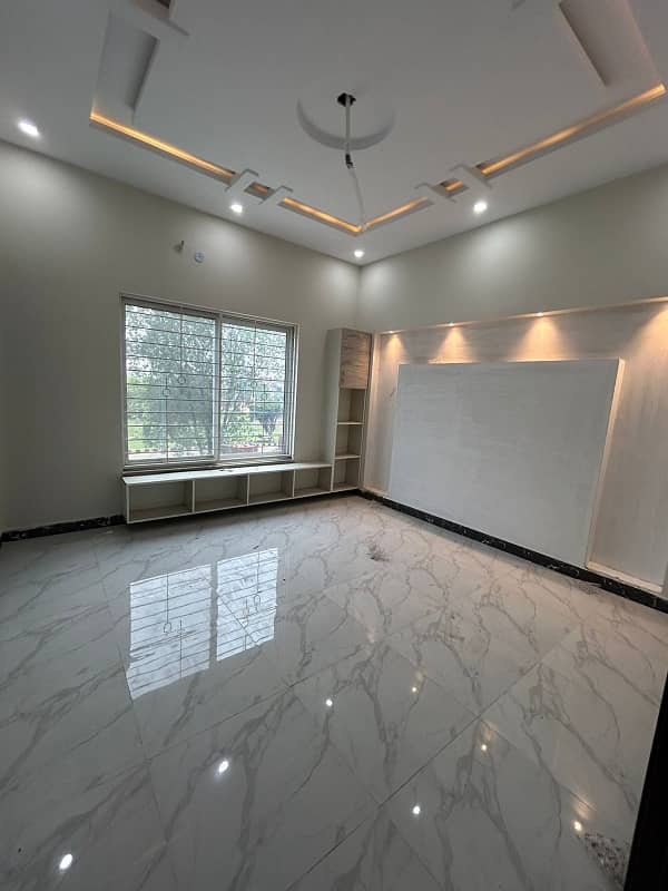 5 Marla Lavish House Is For Sale In Khayaban E Amin Block L 18