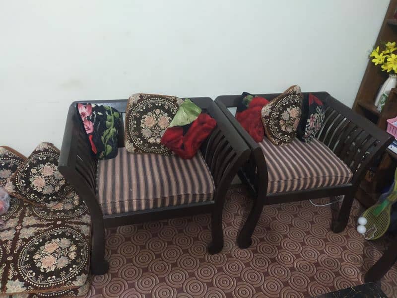 7 seater sofa set with centre table 1