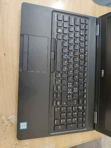 Dell precision 3520 core i7 7th gen 4