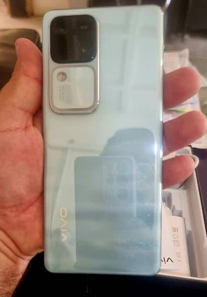 Vivo V30-12/256 3