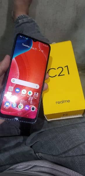 Realme C21 1