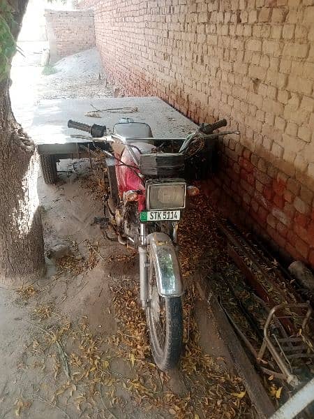 All ducoment cliar badi bilkul new hai bike onetan hai 14 modal 0