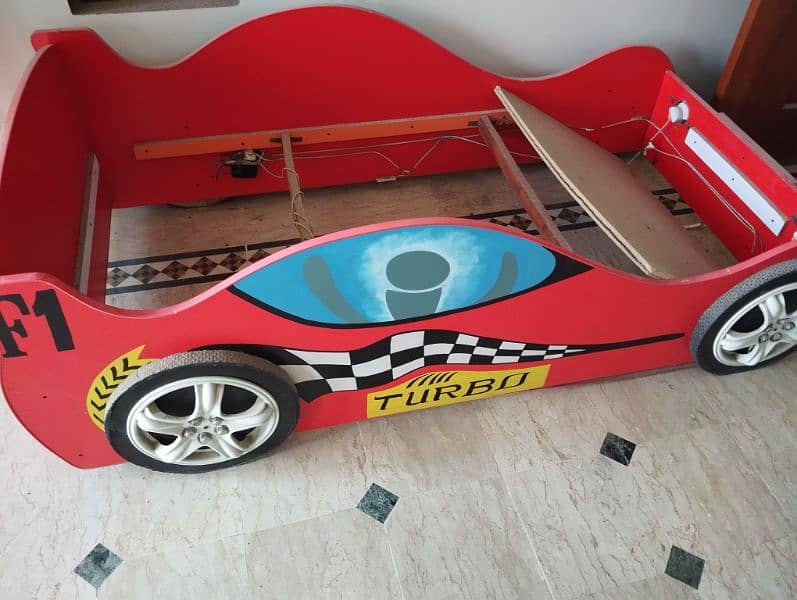 Kids Bed - sports Car shape for Sale 1