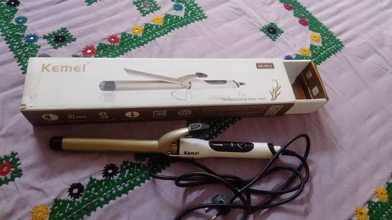 kemei professional hair iron - curler 2