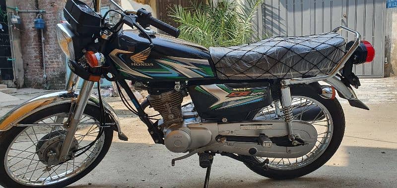 Honda cg125 2023 model lush condition 2