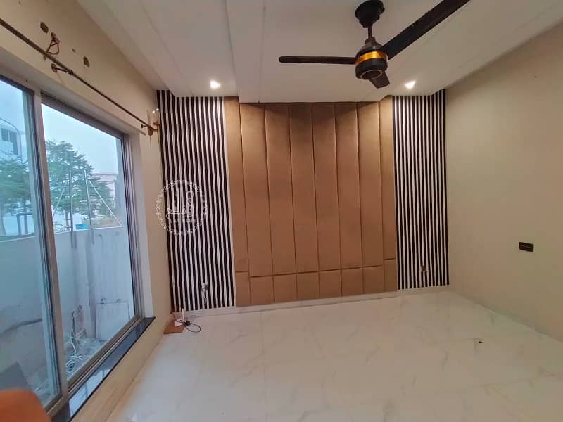 1 Kanal Full House With Full Basement Is Available For Rent In DHA Phase 5 2