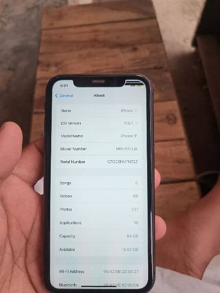 iphone 11 (64 gb non pta factory unlocked) 1