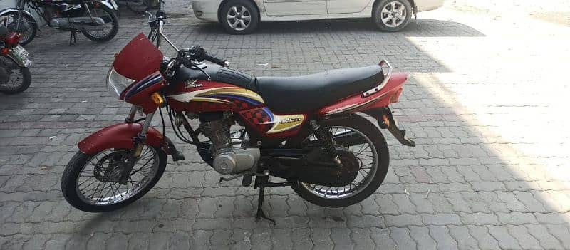 Honda 125 Deluxe 3