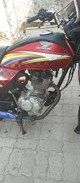 Honda 125 Deluxe 9