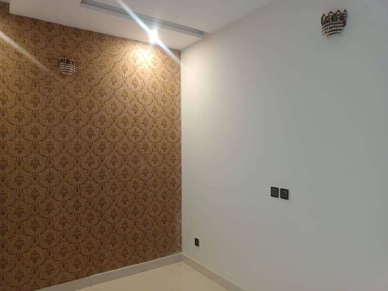 4 marla house for sale in paragon city lahore 2