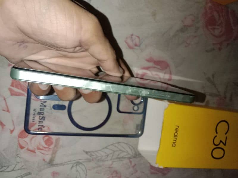 realme c30 4