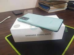 Samsung Galaxy S20 FE 8/128 0