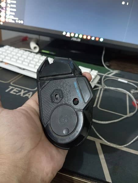 Logitech g502 Lightspeed Wireless 1