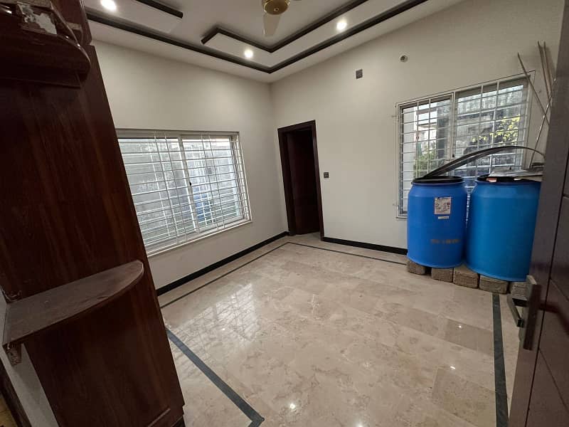 Two bed flat available for rent location near nust double road. 1