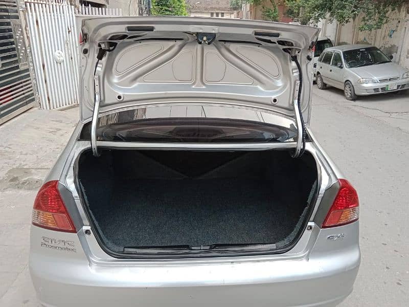 Honda Civic EXi 2005 9