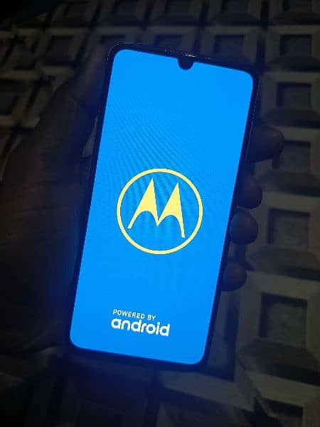 moto z4 4/128 10