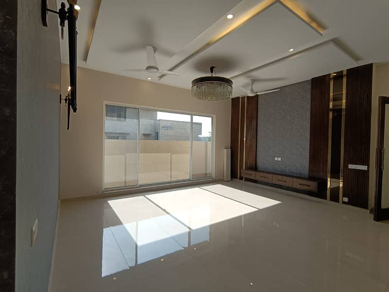 1-Kanal Modern Luxury House For Sale In Lake City Lahore 7