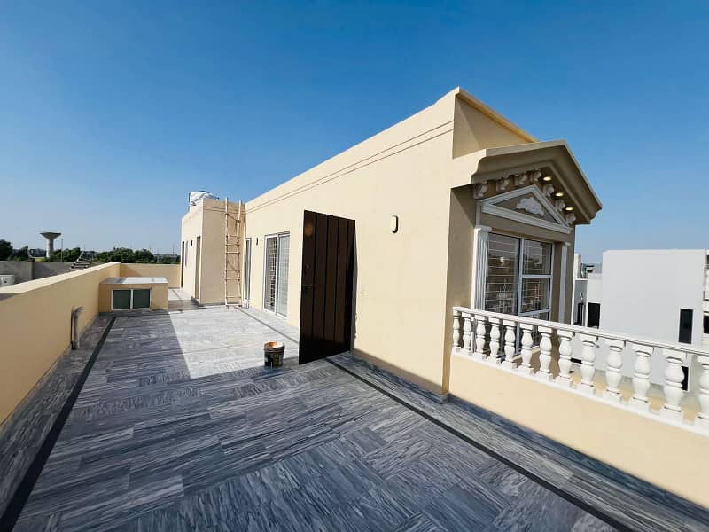 10 Marla Brand New Spanish Design Bungalow For Sale In Lake City Lahore 3