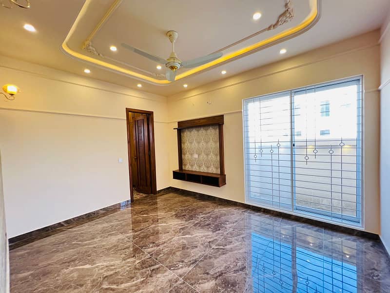 10 Marla Brand New Spanish Design Bungalow For Sale In Lake City Lahore 22