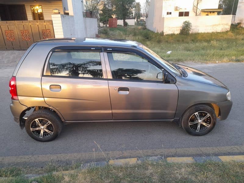 Suzuki Alto 2011 5