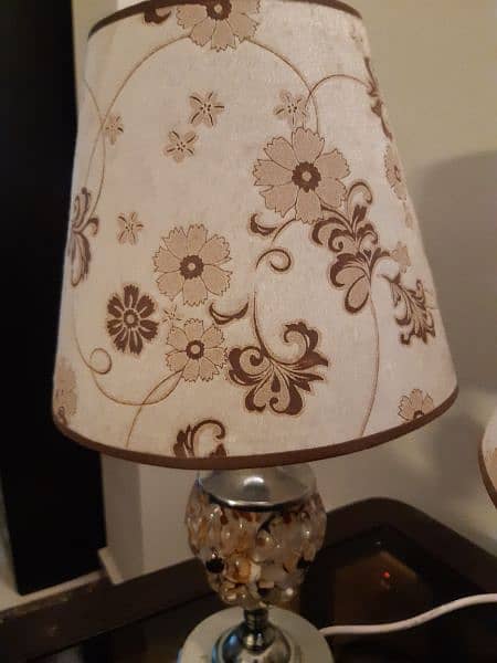 2 beautiful glass lamps for sale 2