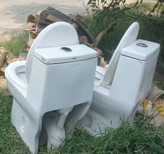 Two Commode with single and hydrolic cover