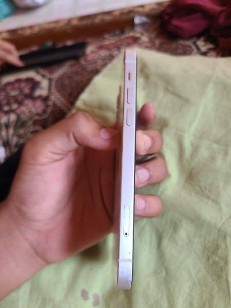 IPHONE 12 128 gb factory unlock 5