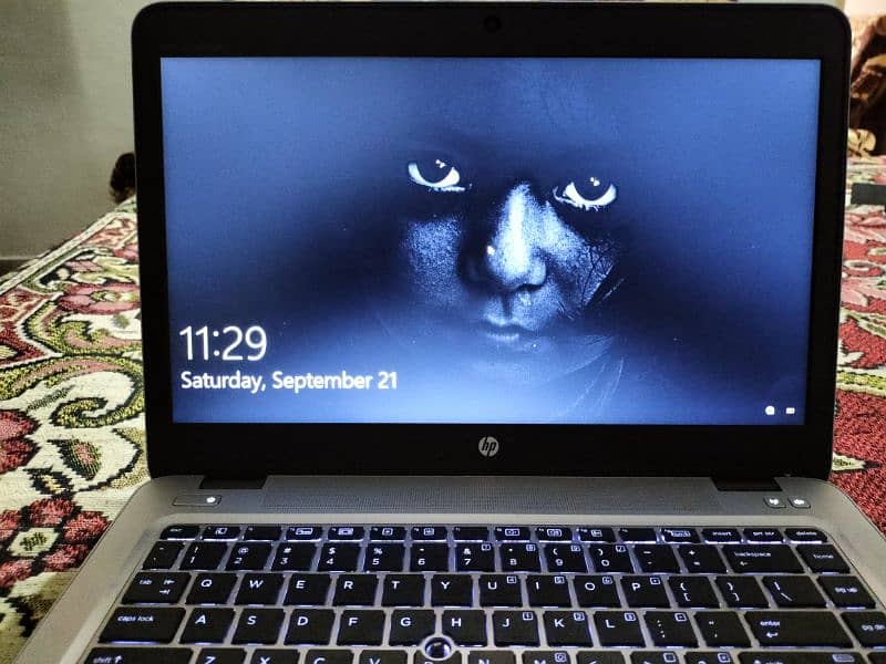 HP laptop|corei5|ssd installed|brand new condition|1 month used 1