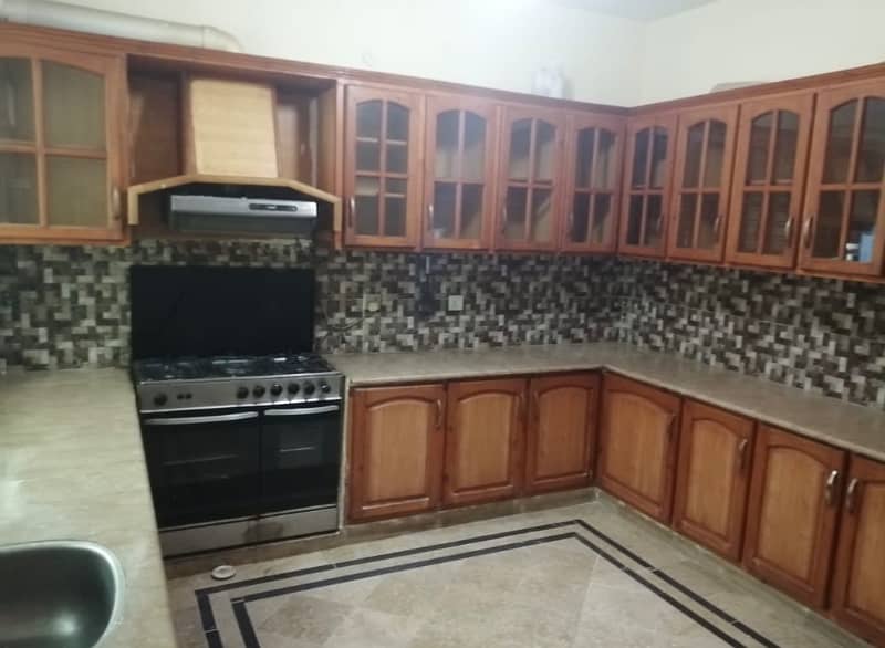 1 kanal 4bed Ground portion for rent in bahria town phase 3 6