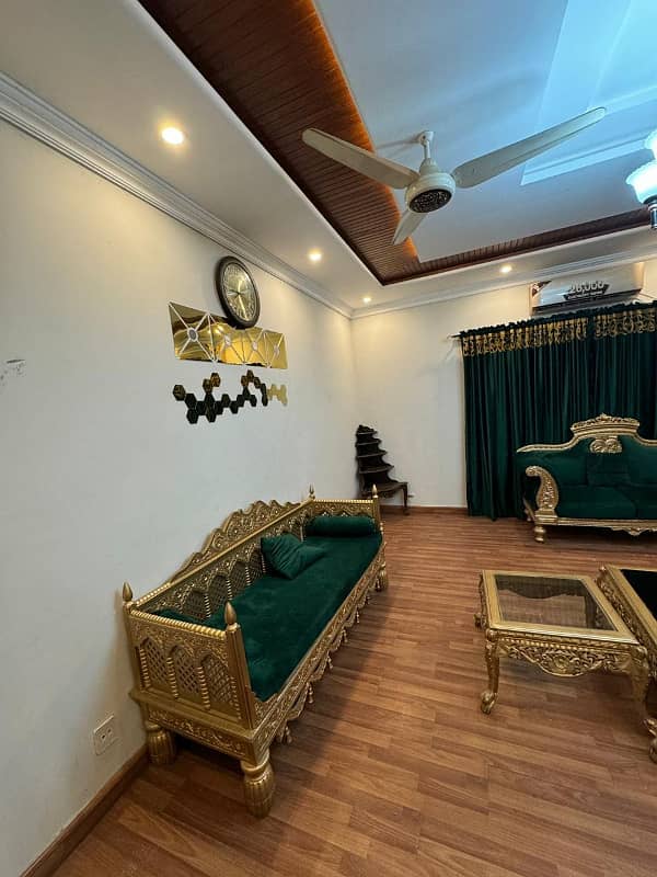 Beautiful kanal house for rent 1