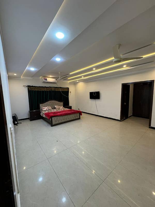 Beautiful kanal house for rent 12