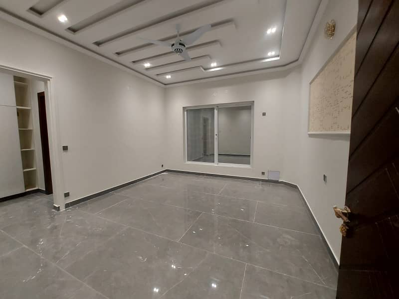 Beautiful Designer House For Rent 32