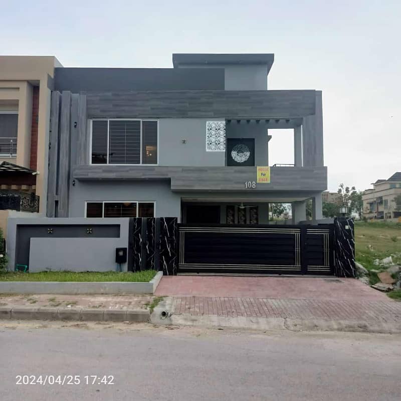 Designer house for rent 0