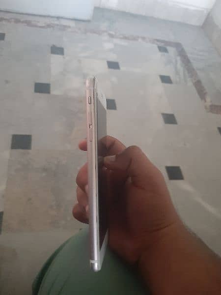 iphone 6s plus non pta bay pass hai urgent sell karna hai 3