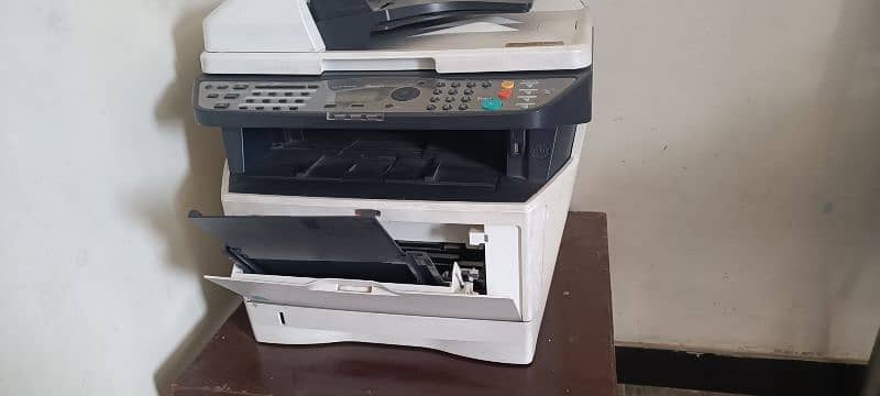 printer  Ecosys M 2535dn ( keyocera ) 5