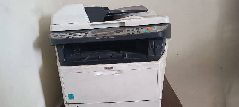 printer  Ecosys M 2535dn ( keyocera ) 9