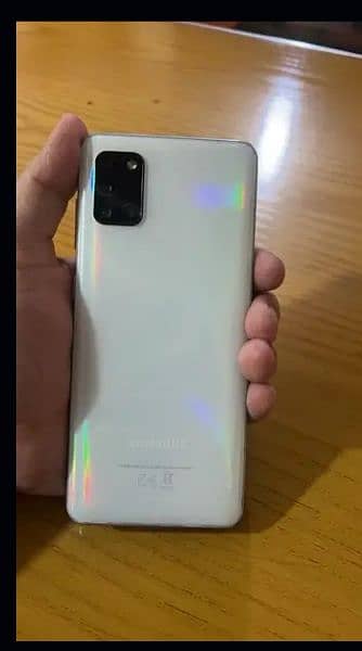 Samsung galaxy A31 0