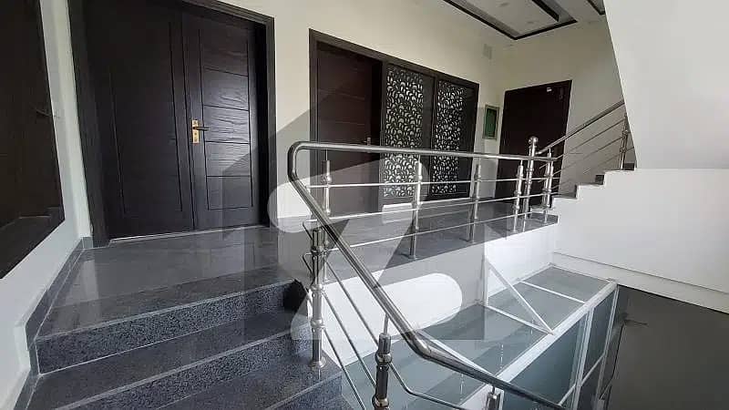 Upper Portion Of 1 Kanal House Available For Rent In Nishtar Block Sector E Bahria Town Lahore 21