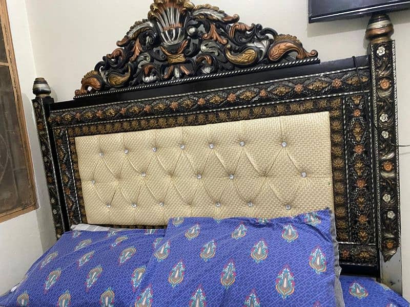 Iron bed available for sale in reasonable price 1