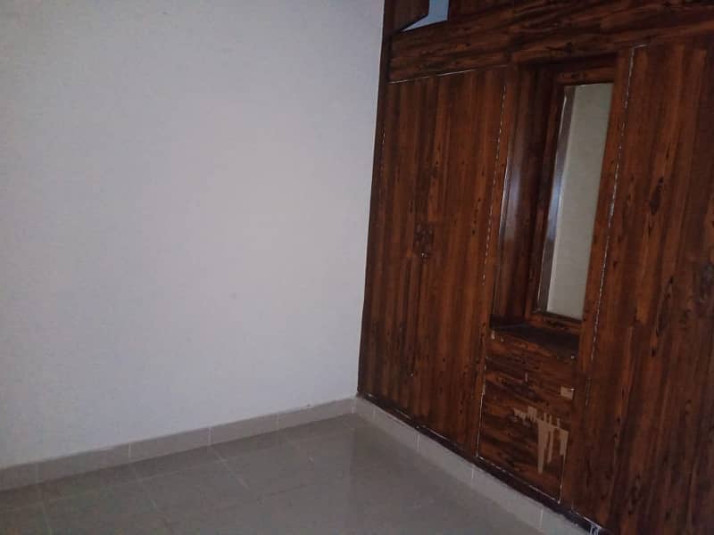 Ground portion with basement available for rent in h13 5