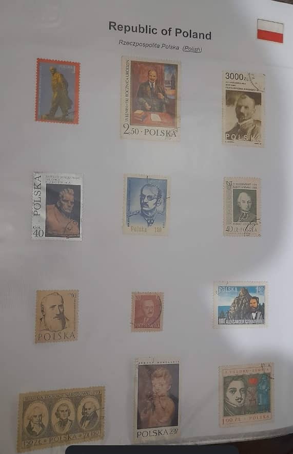 World Stamps (2,000 Stamps) 7